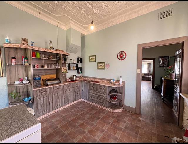 3 BEDROOM HOUSE TO LET IN BRENTHURST